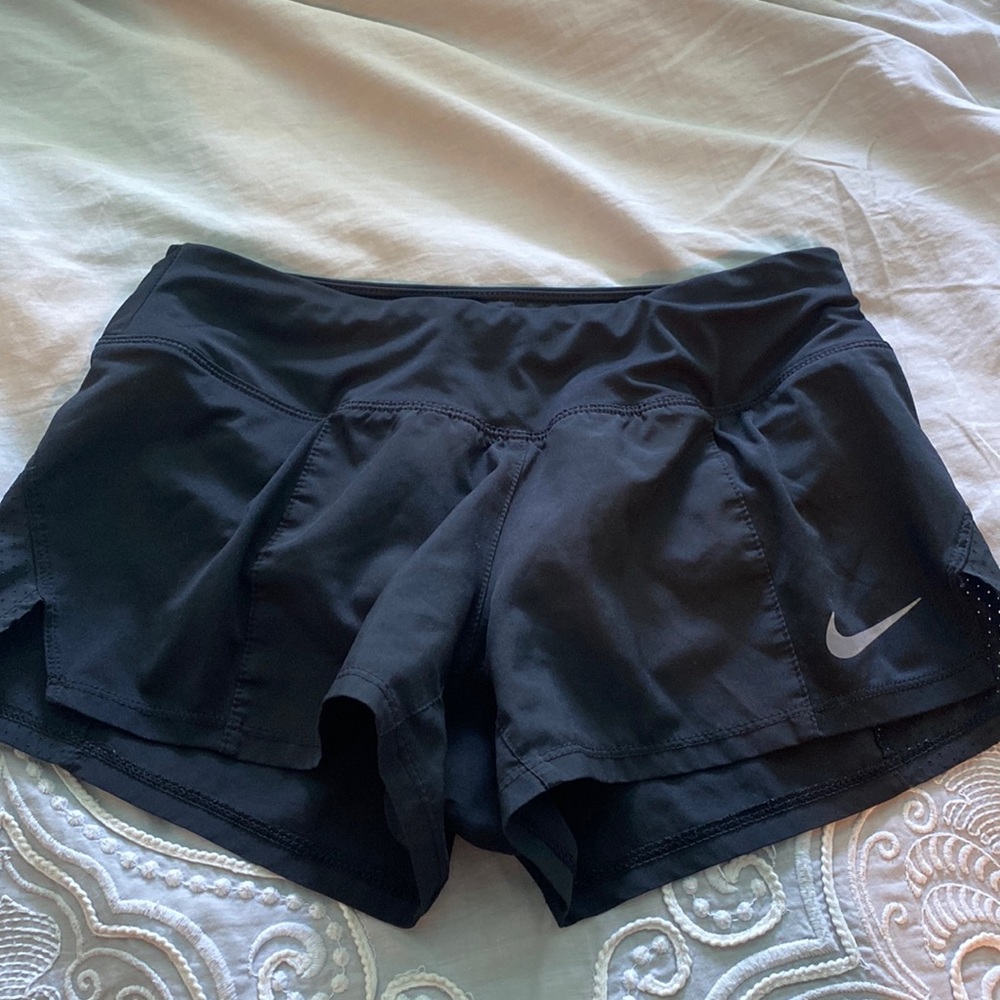 Nike shorts size xs